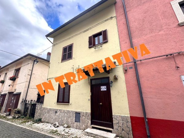 casa indipendente in vendita a Pescasseroli
