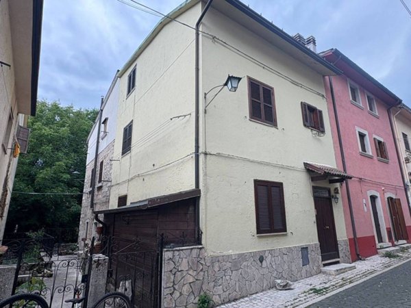 casa indipendente in vendita a Pescasseroli