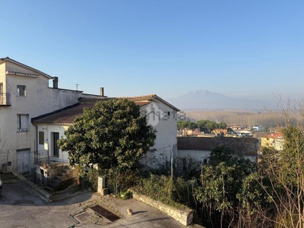 casa semindipendente in vendita a Pescasseroli