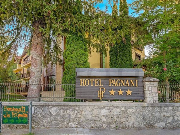 negozio in vendita a Pescasseroli