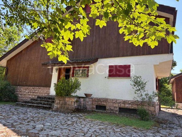 casa indipendente in vendita a Pescasseroli