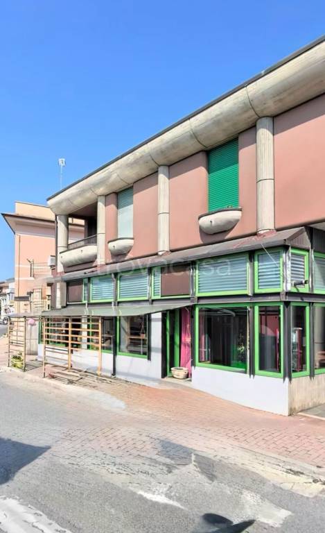 negozio in vendita a Pescina