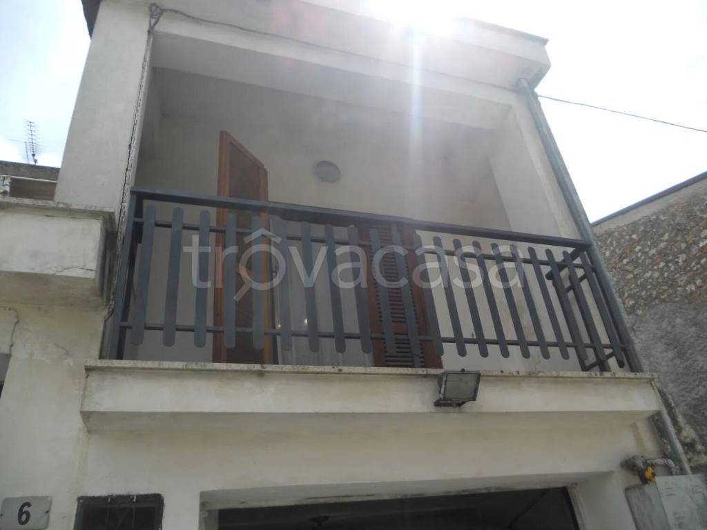 casa indipendente in vendita a Pescina