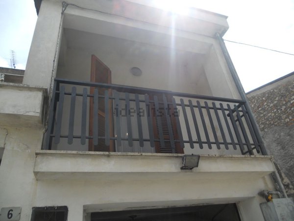 casa indipendente in vendita a Pescina