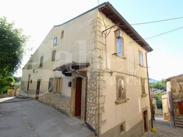 casa indipendente in vendita a Pescocostanzo