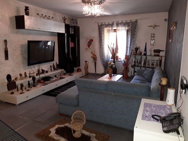 casa indipendente in vendita a Pettorano sul Gizio
