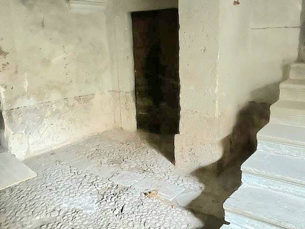 intera palazzina in vendita a Pettorano sul Gizio