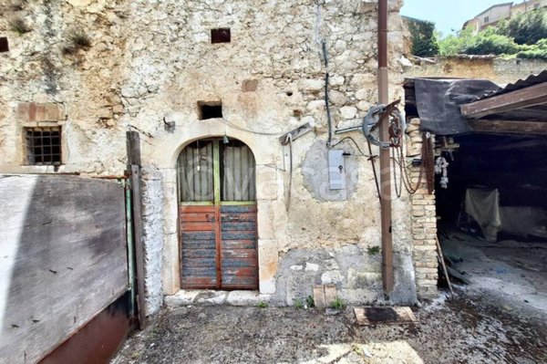 appartamento in vendita a Pettorano sul Gizio