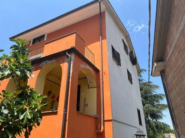 casa indipendente in vendita a Pettorano sul Gizio in zona Vallelarga