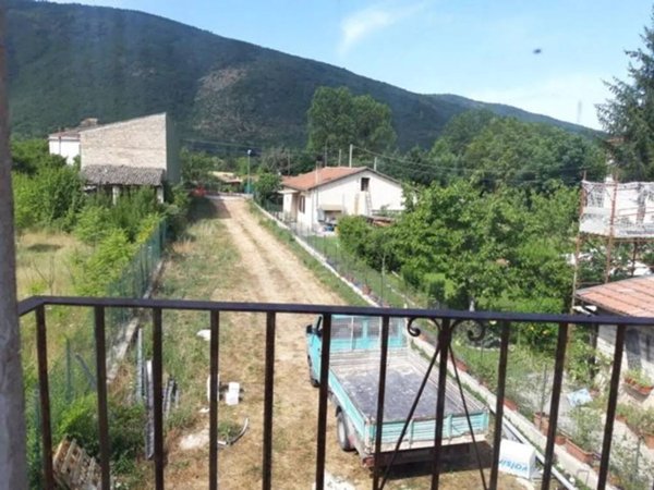 casa indipendente in vendita a Pettorano sul Gizio