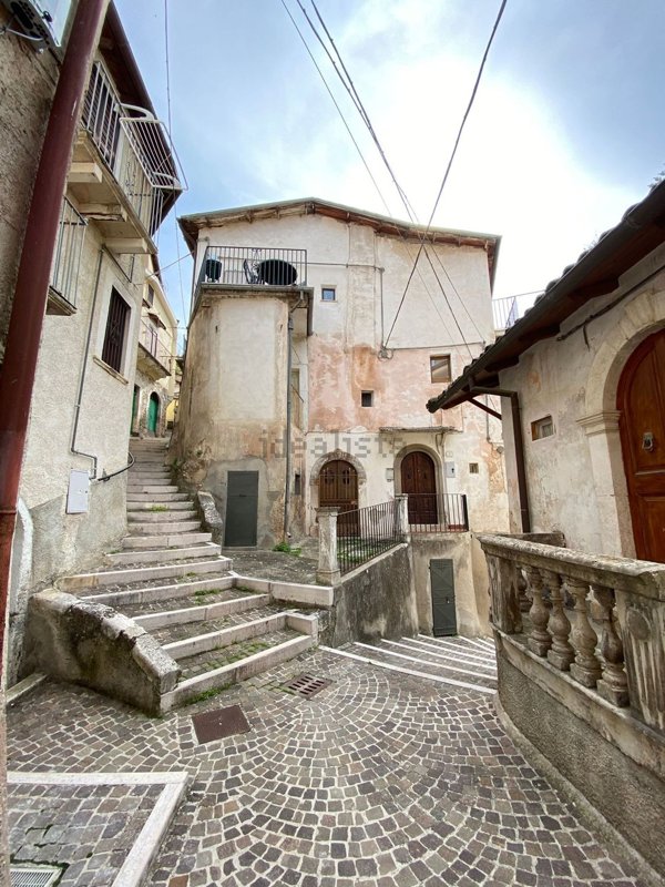 appartamento in vendita a Pettorano sul Gizio