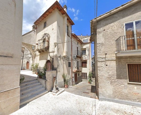 casa indipendente in vendita a Pettorano sul Gizio