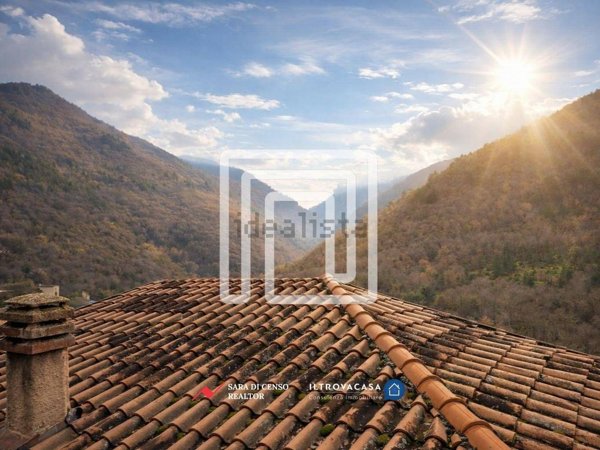 casa indipendente in vendita a Pettorano sul Gizio