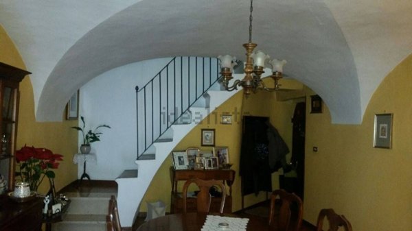casa indipendente in vendita a Pettorano sul Gizio
