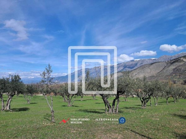 terreno agricolo in vendita a Pettorano sul Gizio in zona Vallelarga
