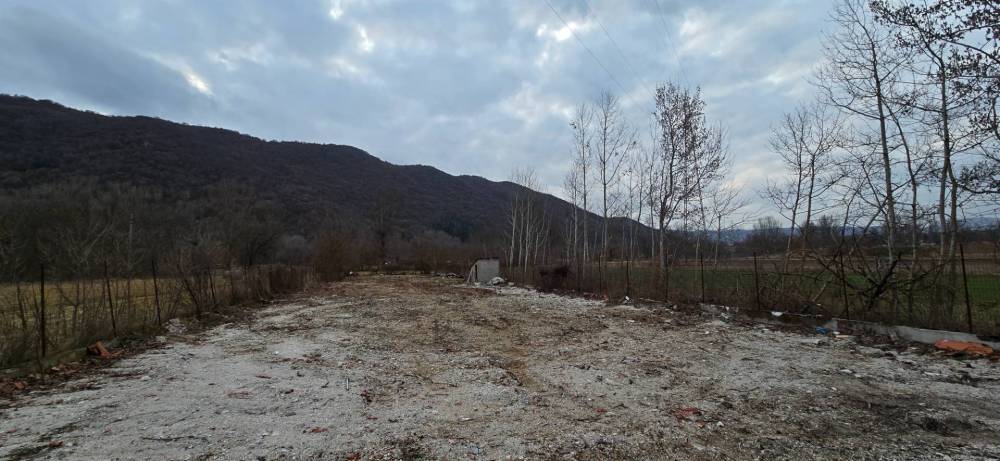 terreno edificabile in vendita a Pizzoli in zona Cermone.