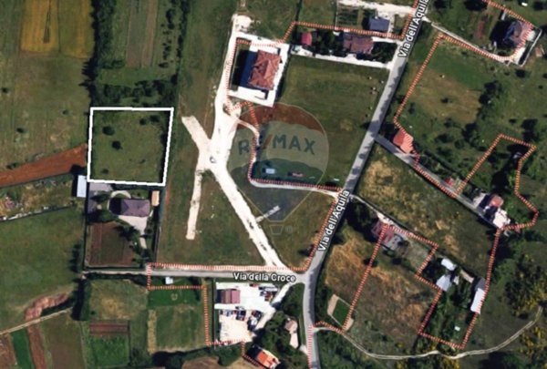 terreno edificabile in vendita a Pizzoli