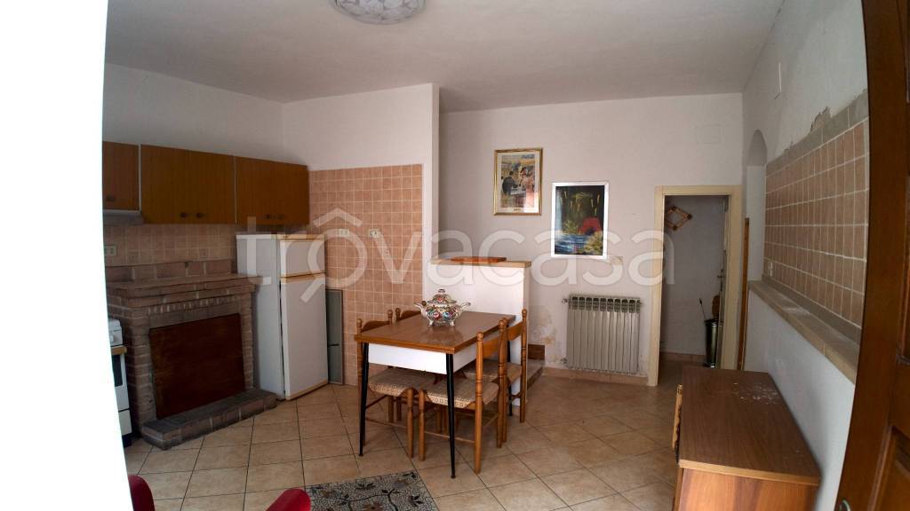 casa indipendente in vendita a Pizzoli