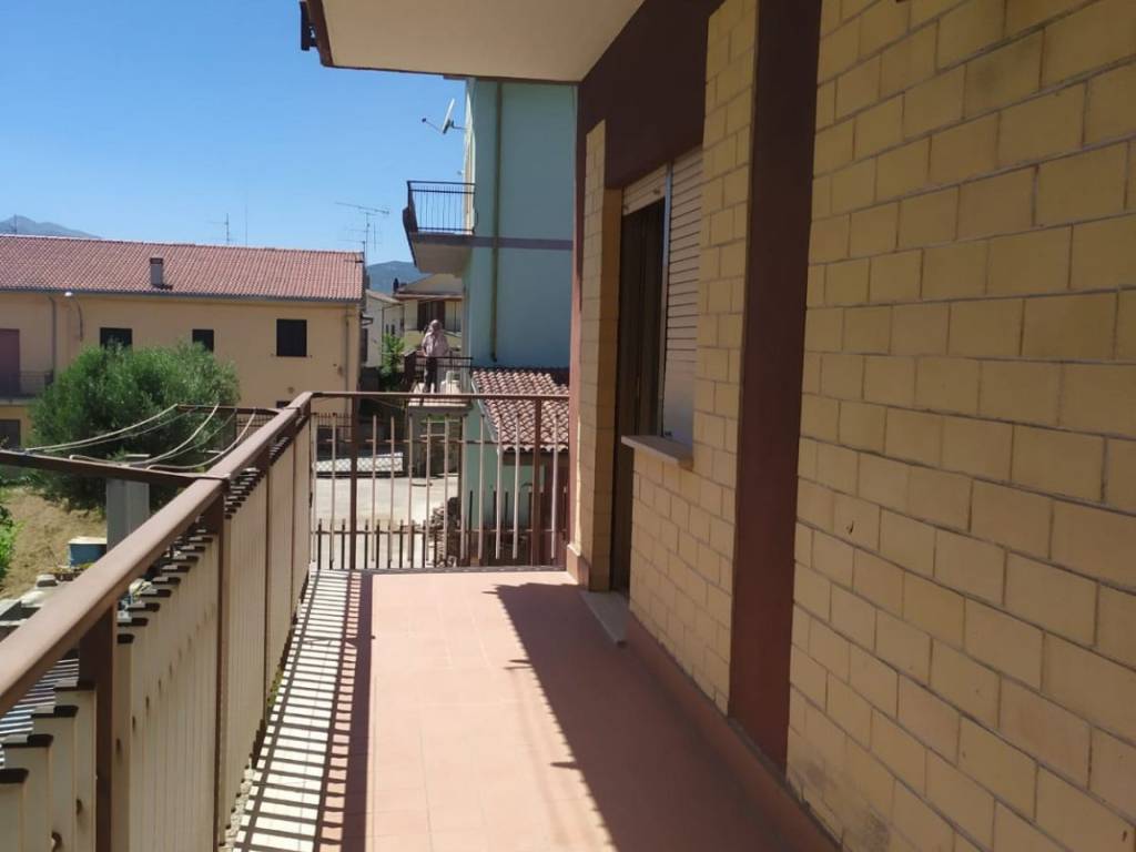 casa indipendente in vendita a Pizzoli