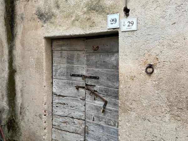 casa indipendente in vendita a Pizzoli in zona Cavallari
