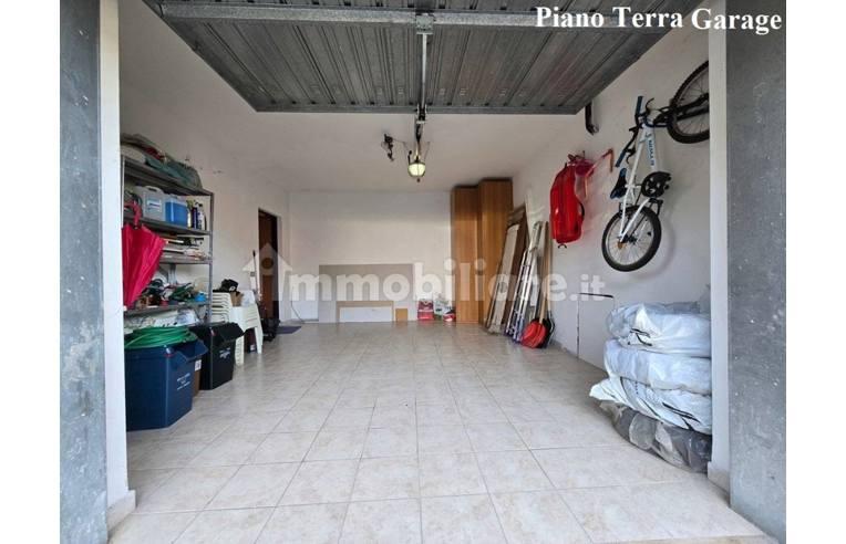 casa indipendente in vendita a Pizzoli