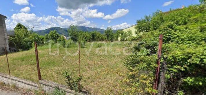 terreno edificabile in vendita a Pizzoli