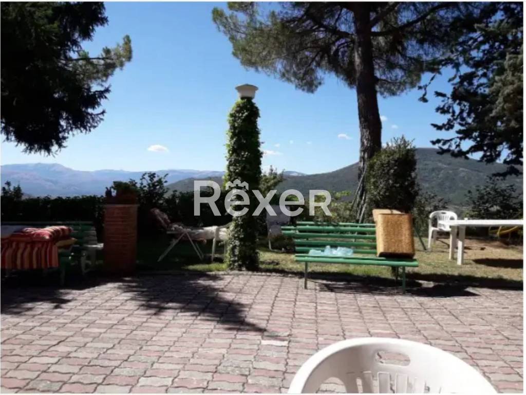 casa indipendente in vendita a Pizzoli