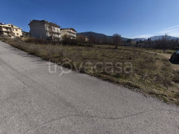 terreno edificabile in vendita a Pizzoli