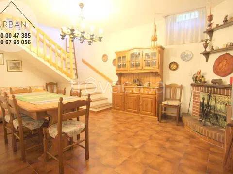 casa indipendente in vendita a Pizzoli in zona Cavallari