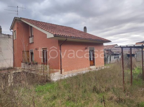 casa indipendente in vendita a Pizzoli