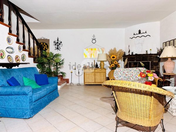 casa indipendente in vendita a Pizzoli