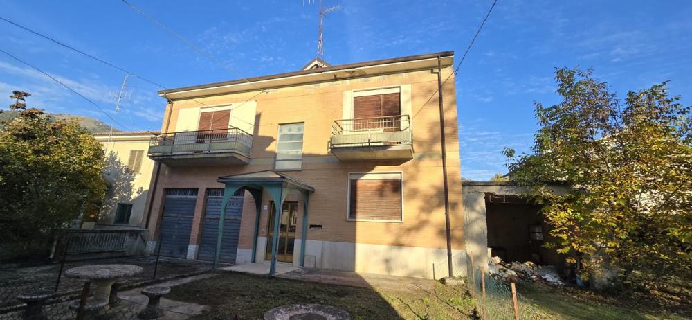 appartamento in vendita a Pizzoli in zona Cavallari