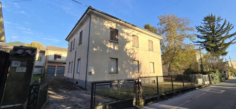 appartamento in vendita a Pizzoli in zona Cavallari
