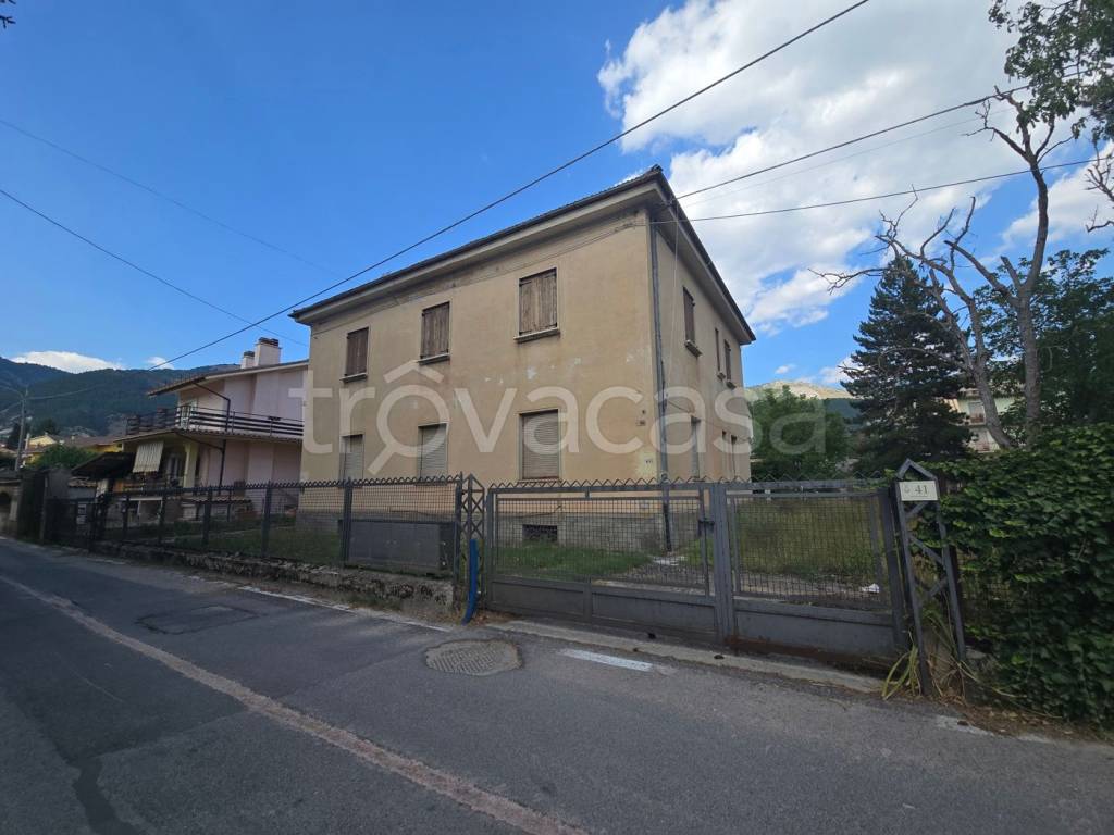 appartamento in vendita a Pizzoli in zona Cavallari