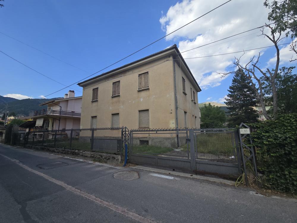 appartamento in vendita a Pizzoli in zona Cavallari