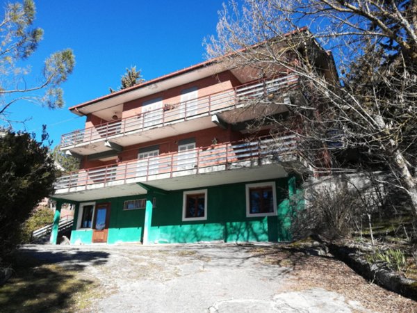 casa indipendente in vendita a Pizzoli in zona Cavallari