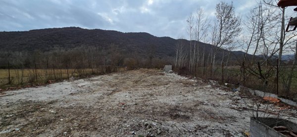 terreno in vendita a Pizzoli in zona Cermone.