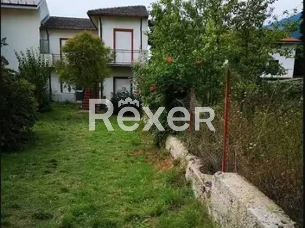 casa indipendente in vendita a Pizzoli in zona Cavallari