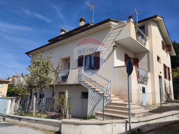 appartamento in vendita a Poggio Picenze