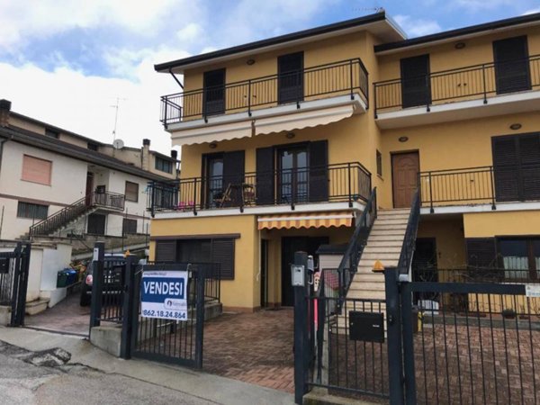 appartamento in vendita a Poggio Picenze