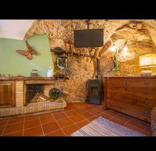 casa indipendente in vendita a Poggio Picenze