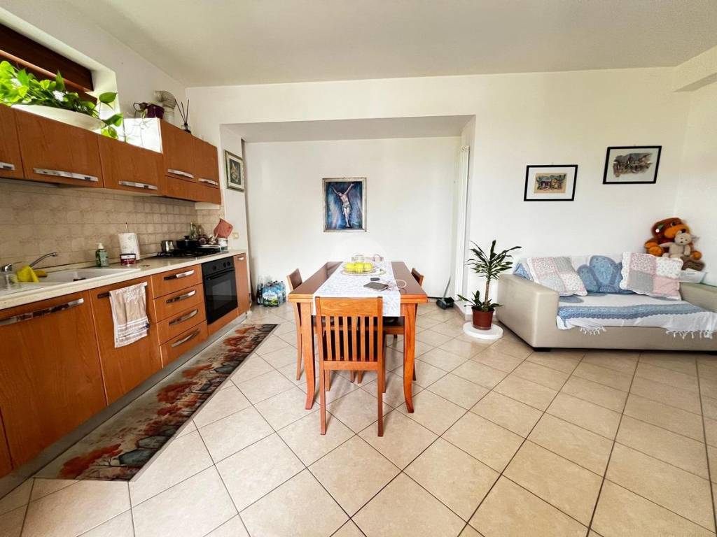 appartamento in vendita a Poggio Picenze