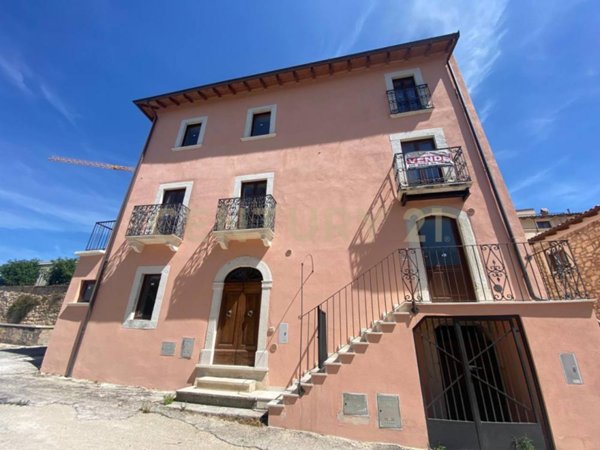casa indipendente in vendita a Poggio Picenze