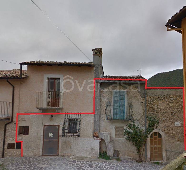 casa indipendente in vendita a Prata d'Ansidonia in zona Tussio