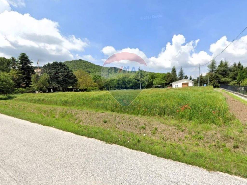 terreno edificabile in vendita a Prata d'Ansidonia