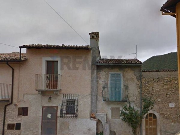 casa indipendente in vendita a Prata d'Ansidonia in zona Tussio