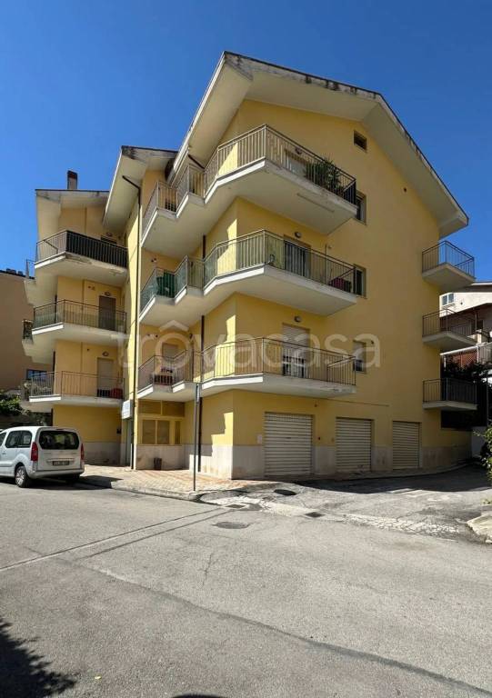 appartamento in vendita a Pratola Peligna