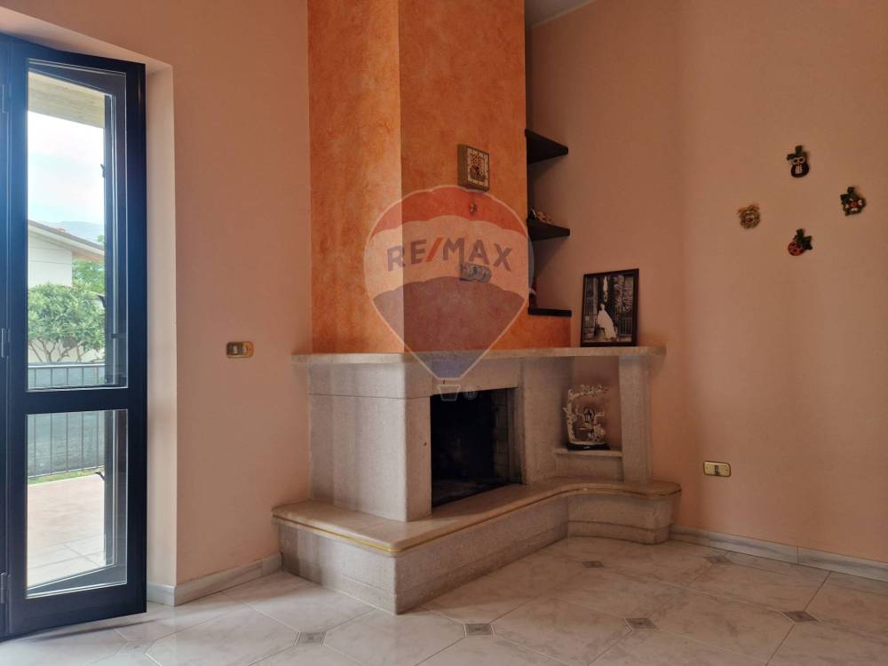 casa indipendente in vendita a Pratola Peligna