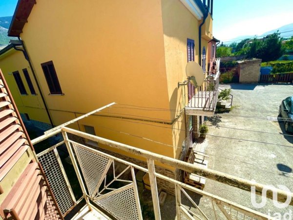 casa indipendente in vendita a Pratola Peligna