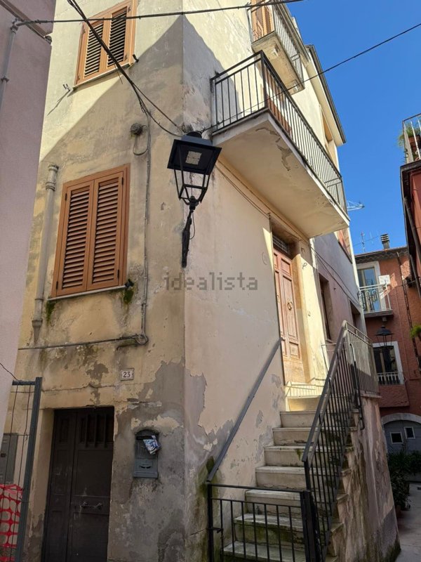 casa indipendente in vendita a Pratola Peligna